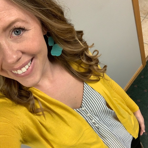 Meet your Posher, Casey - Picture 3 of 3